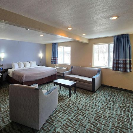 Quality Inn Джонстаун Экстерьер фото